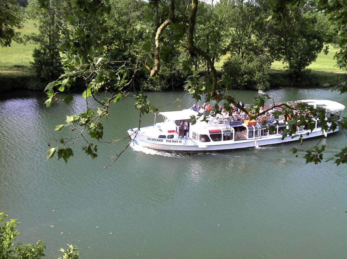 Camping Belle Riviere Chaniers Экстерьер фото