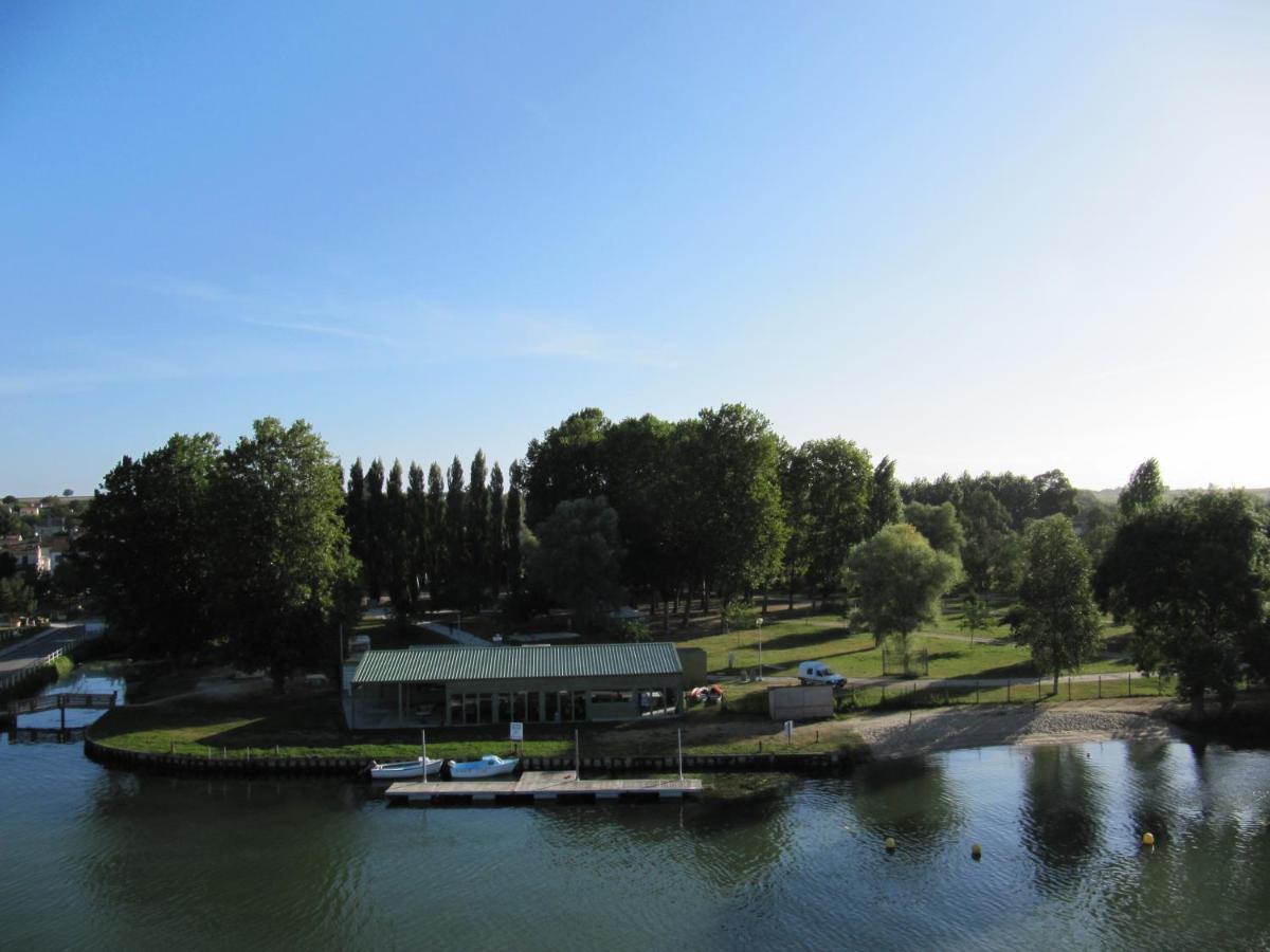Camping Belle Riviere Chaniers Экстерьер фото