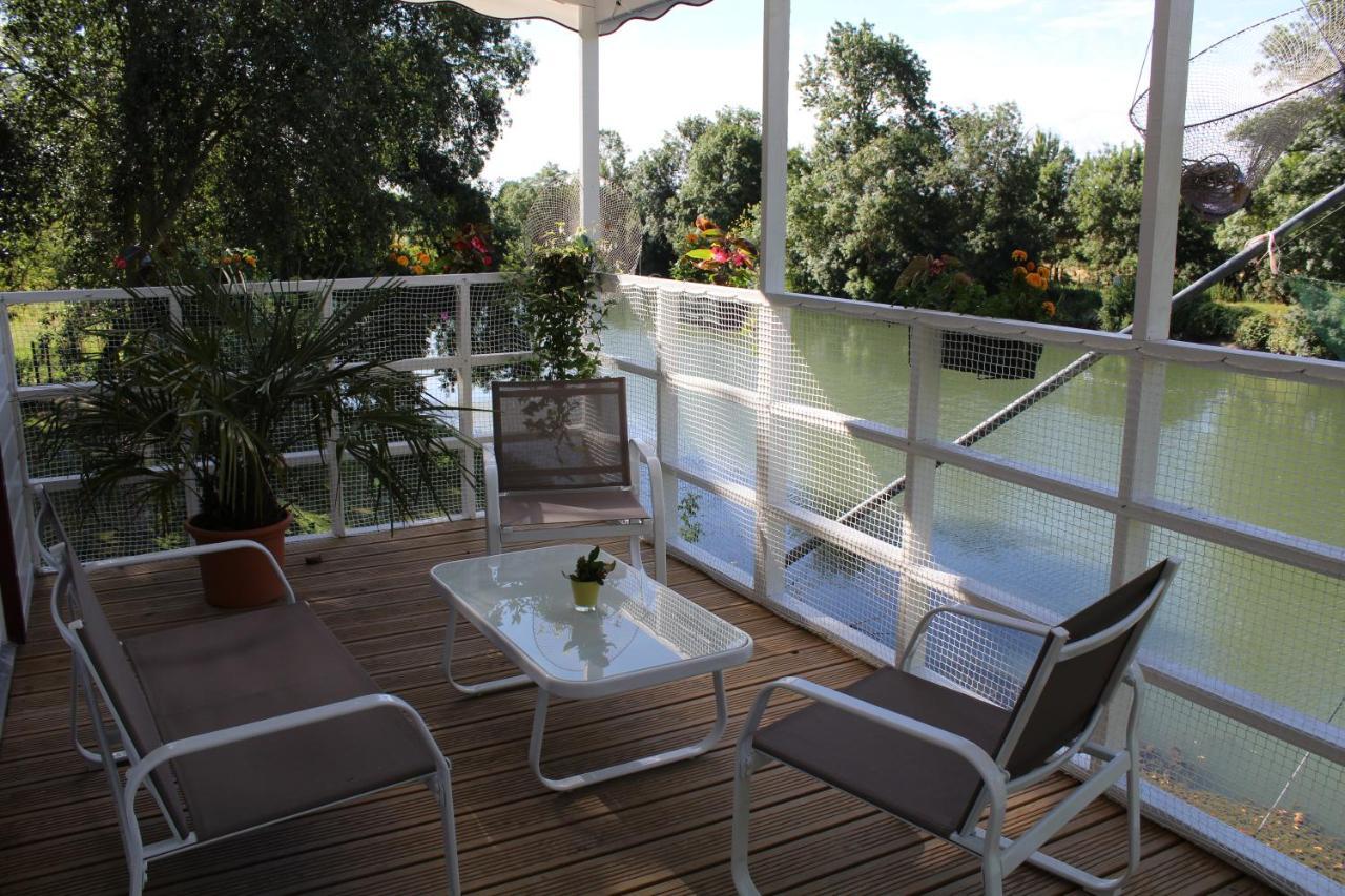 Camping Belle Riviere Chaniers Экстерьер фото