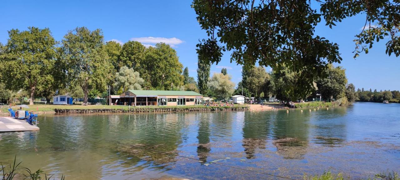 Camping Belle Riviere Chaniers Экстерьер фото